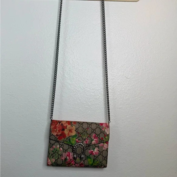 GUCCI GG Supreme Dionysus Small Floral Crossbody Bag - Picture 10 of 10